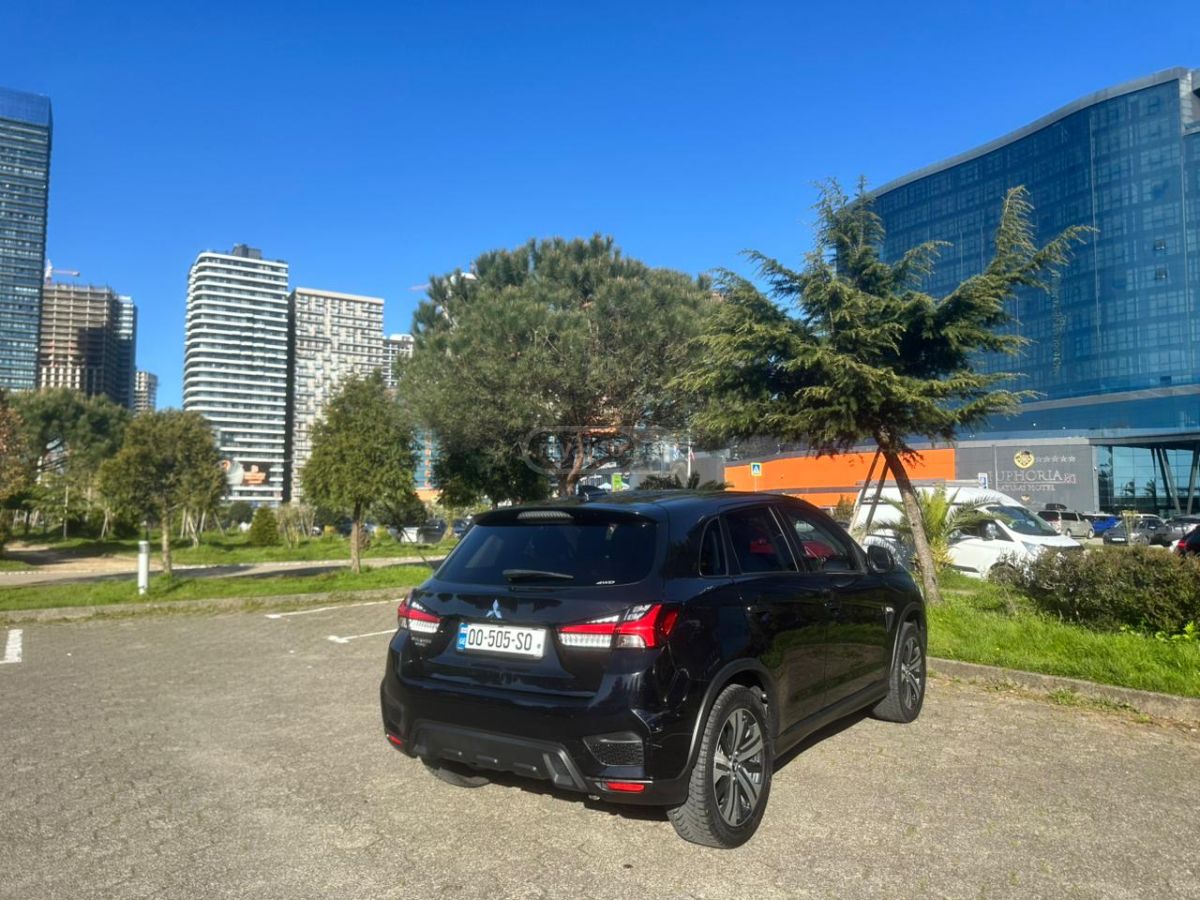 Mitsubishi Outlander Sport - фото 3
