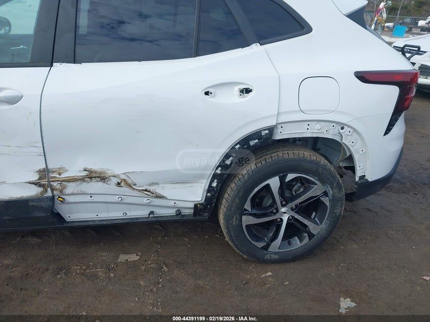 Chevrolet Trax - фото 14