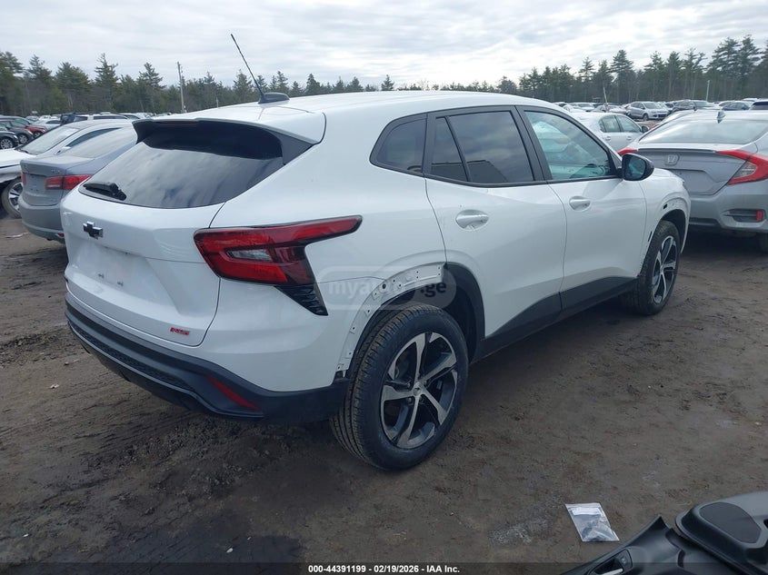 Chevrolet Trax - фото 8