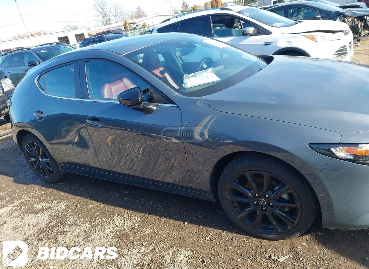 Mazda 2.5 S Carbon Edition — миниатюра 10