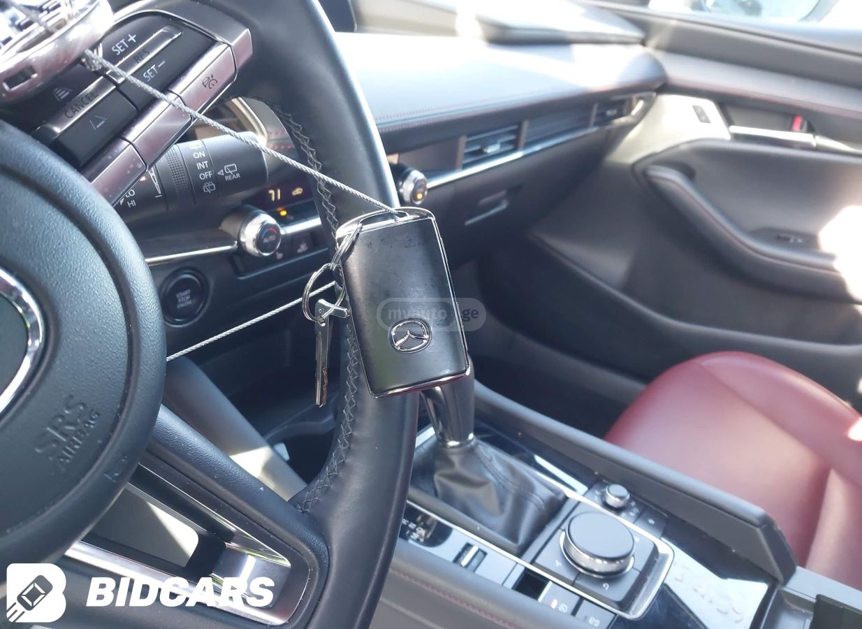 Mazda 2.5 S Carbon Edition — миниатюра 8