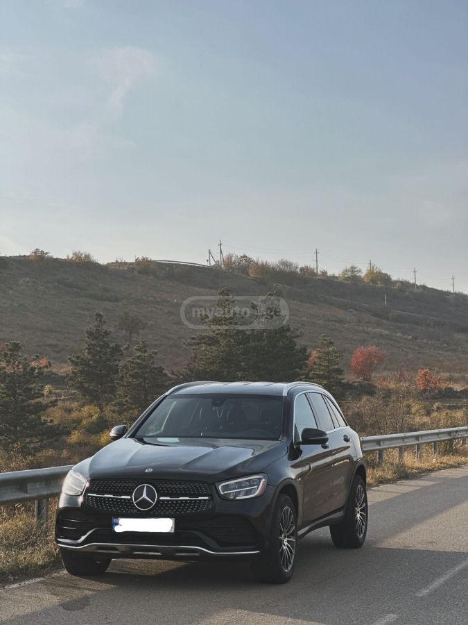 Mercedes-Benz GLC 300 - фото 4