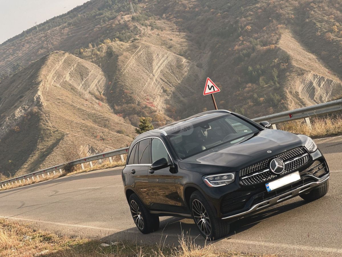 Mercedes-Benz GLC 300 - фото 6