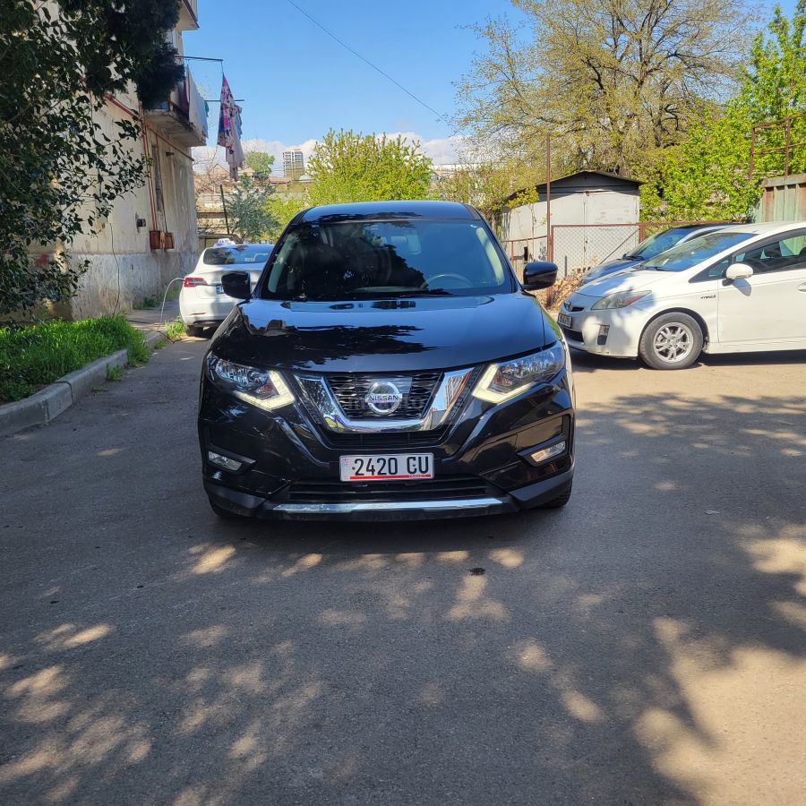Nissan Rogue - фото 1