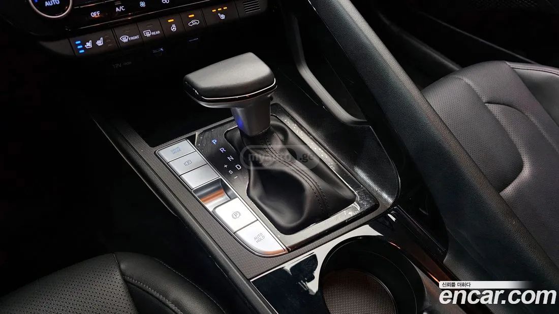 Hyundai Elantra - фото 9