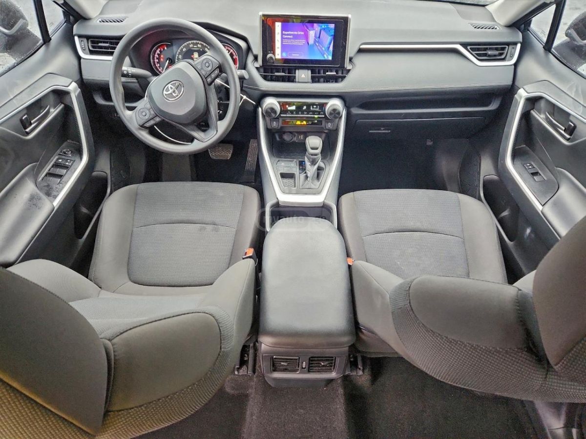 Toyota RAV 4 - фото 7