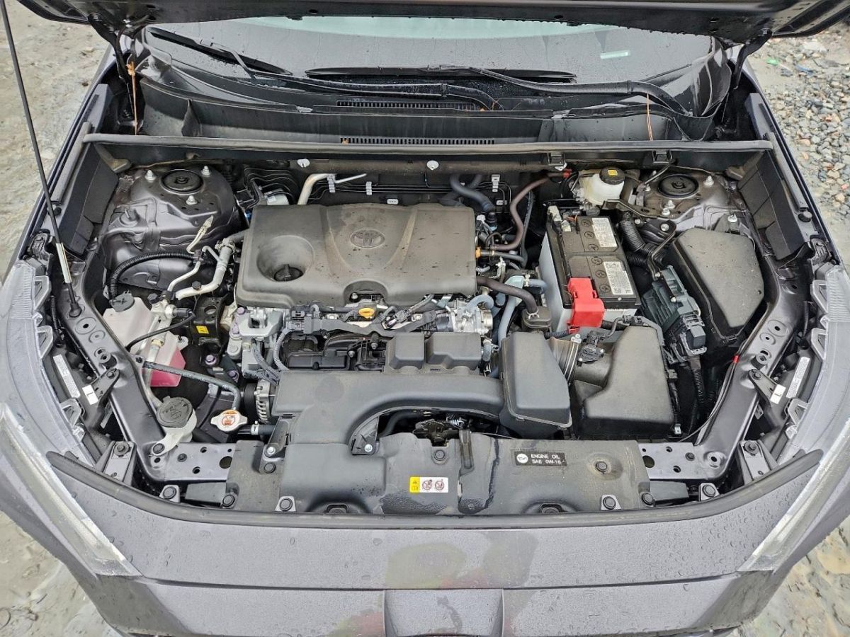 Toyota RAV 4 - фото 8