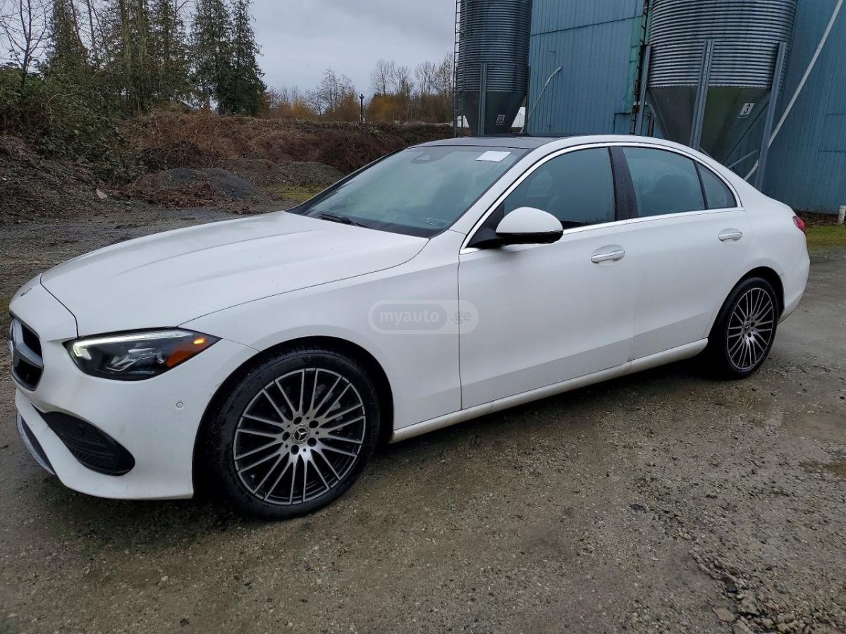 Mercedes-Benz 4MATIC — миниатюра 1