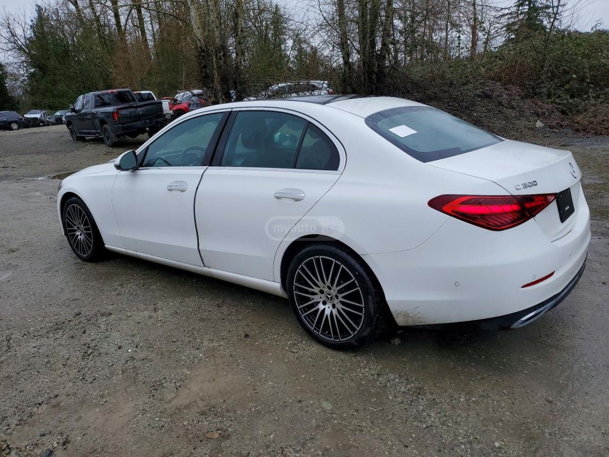 Mercedes-Benz 4MATIC — миниатюра 2