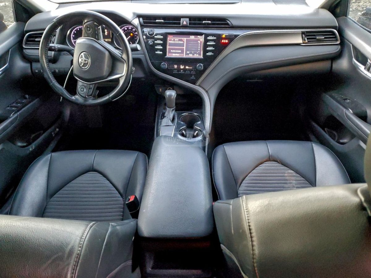 Toyota Camry - фото 8