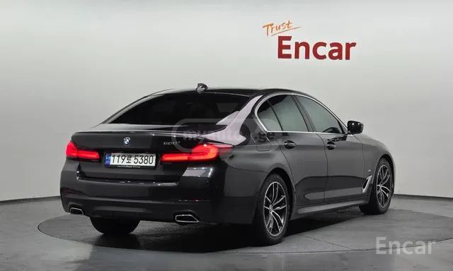 BMW 520 2023 — миниатюра 4