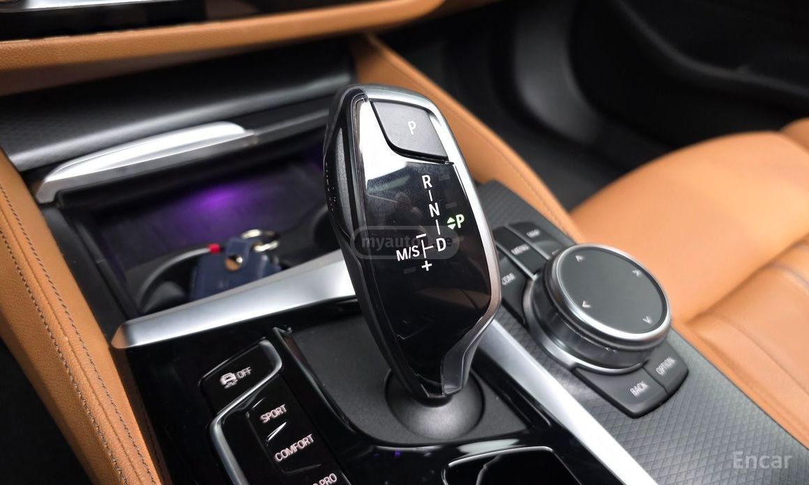 BMW 520 2023 — миниатюра 8