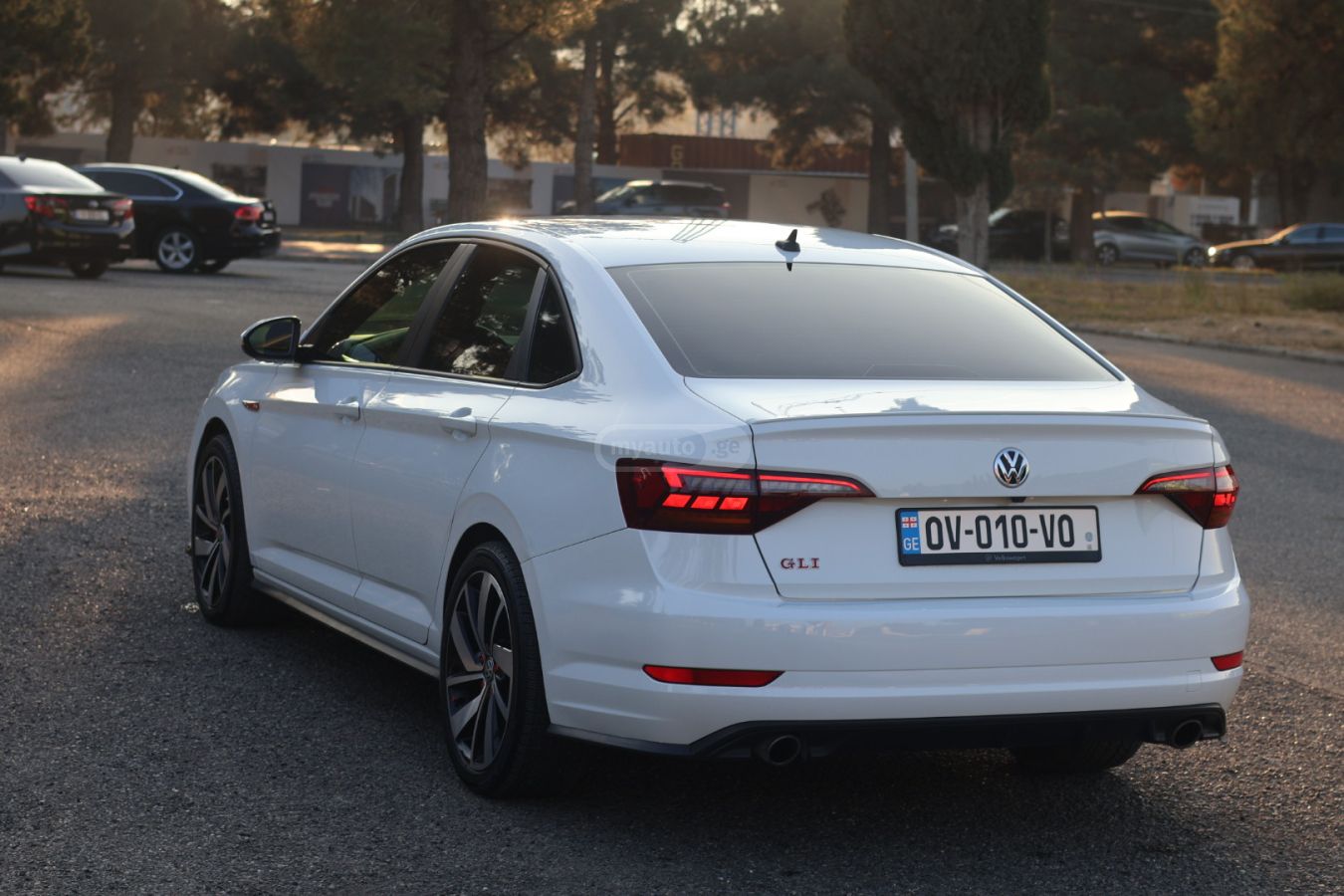 Volkswagen Jetta - фото 5