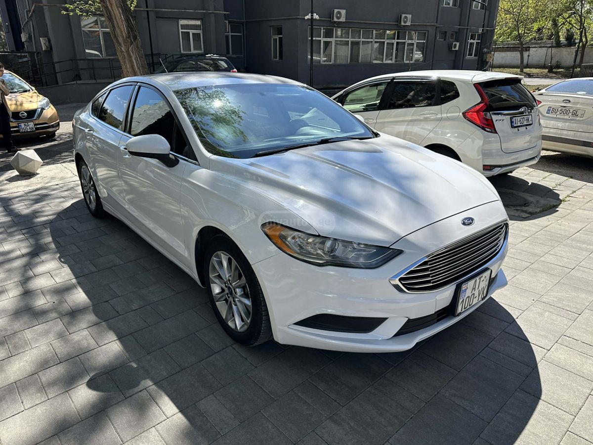 Ford Fusion - фото 7