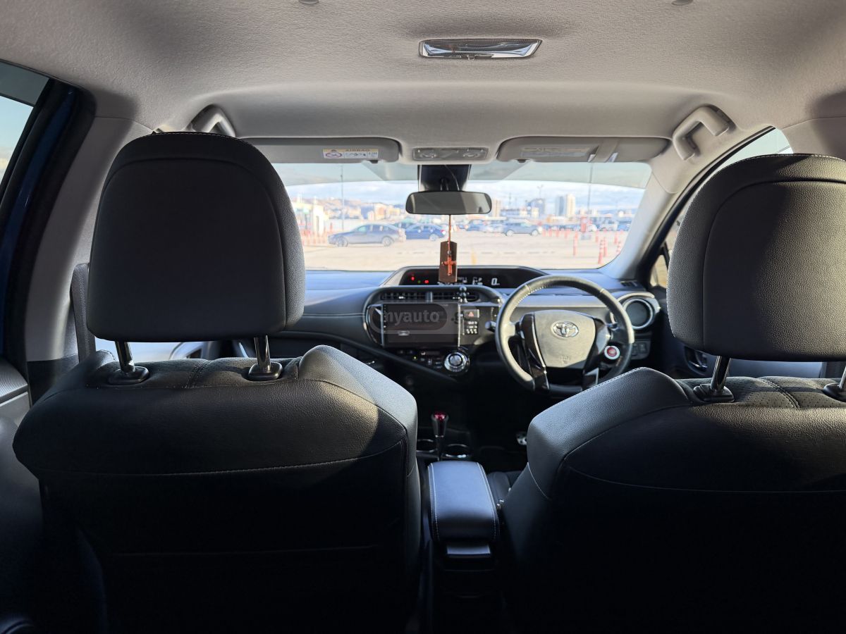 Toyota Aqua - фото 11