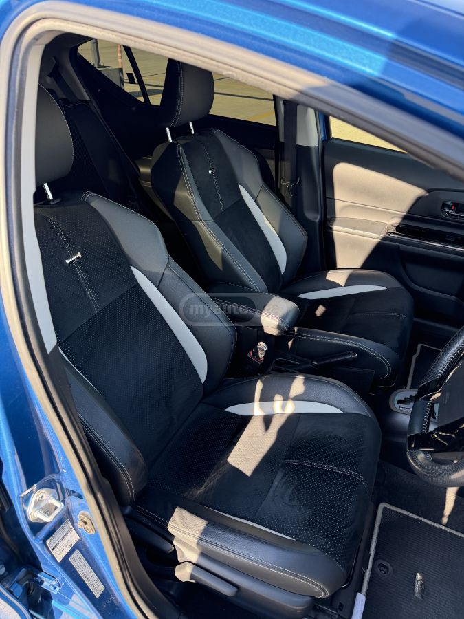 Toyota Aqua - фото 7