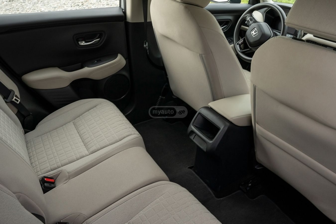 Honda LX 4dr All-Wheel Drive CVT — миниатюра 4