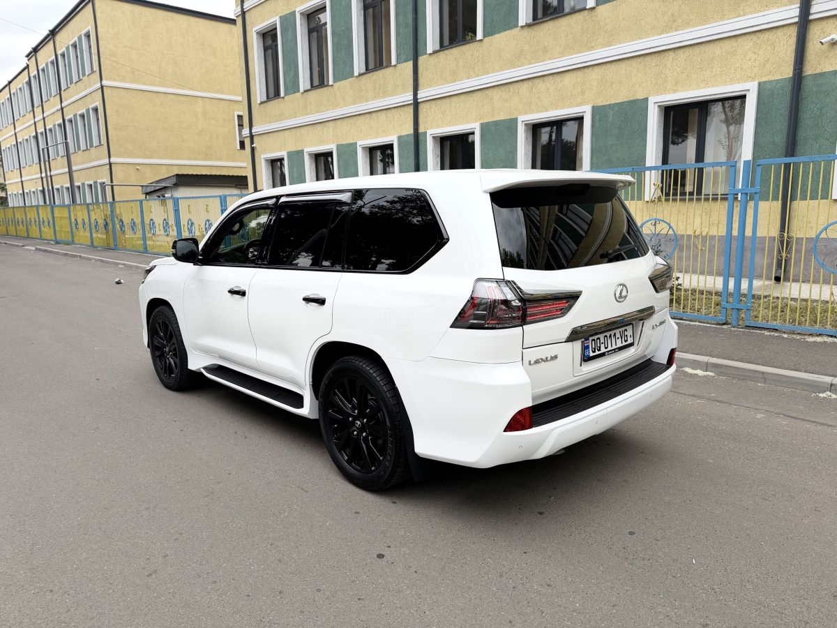 Lexus LX 450 - фото 2