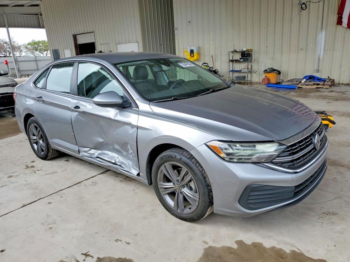 Volkswagen Jetta - фото 1