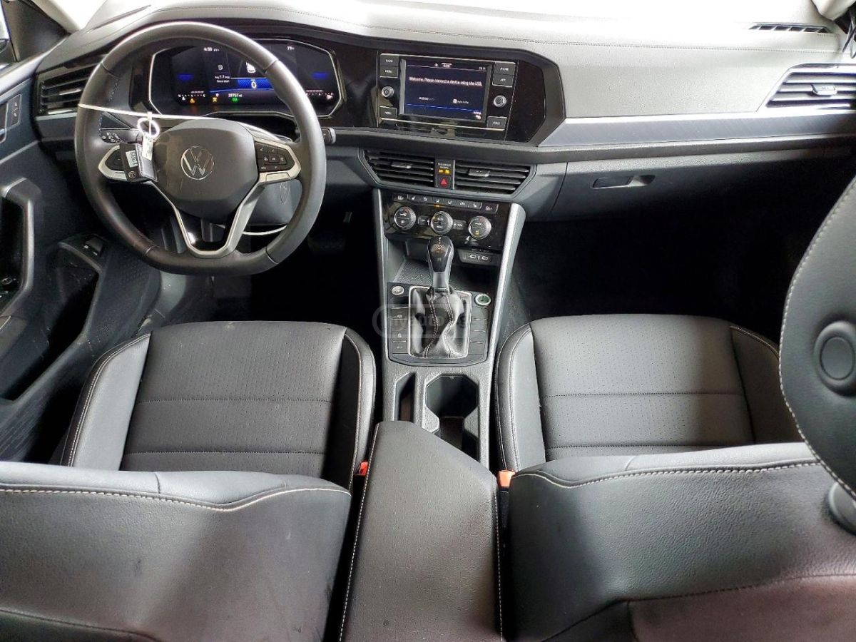 Volkswagen Jetta - фото 7