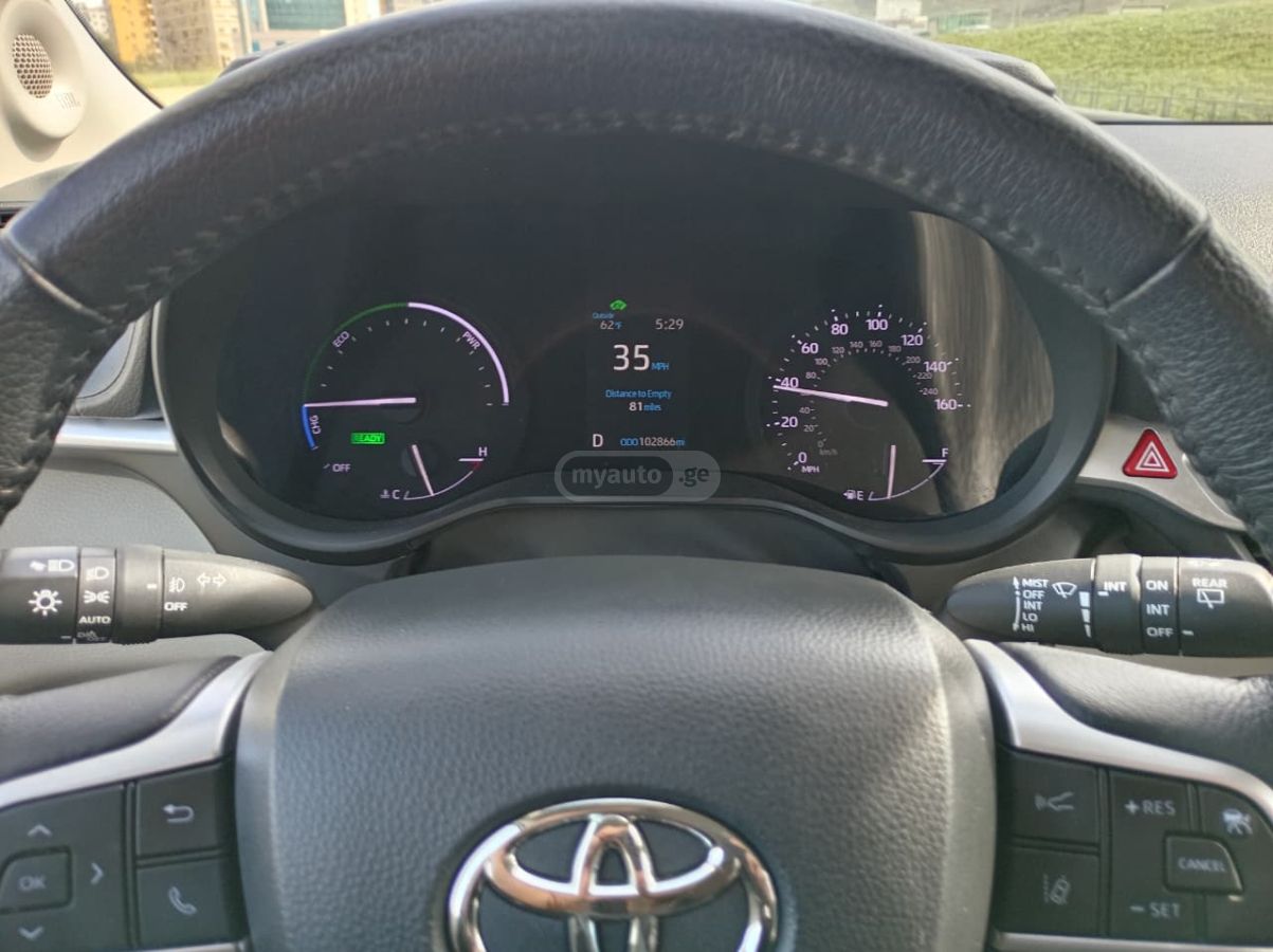 Toyota Sienna - фото 11