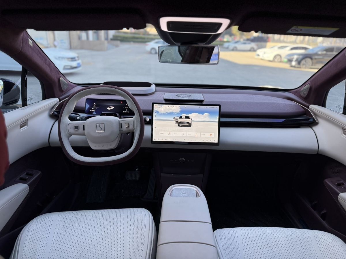 Zeekr X - фото 6