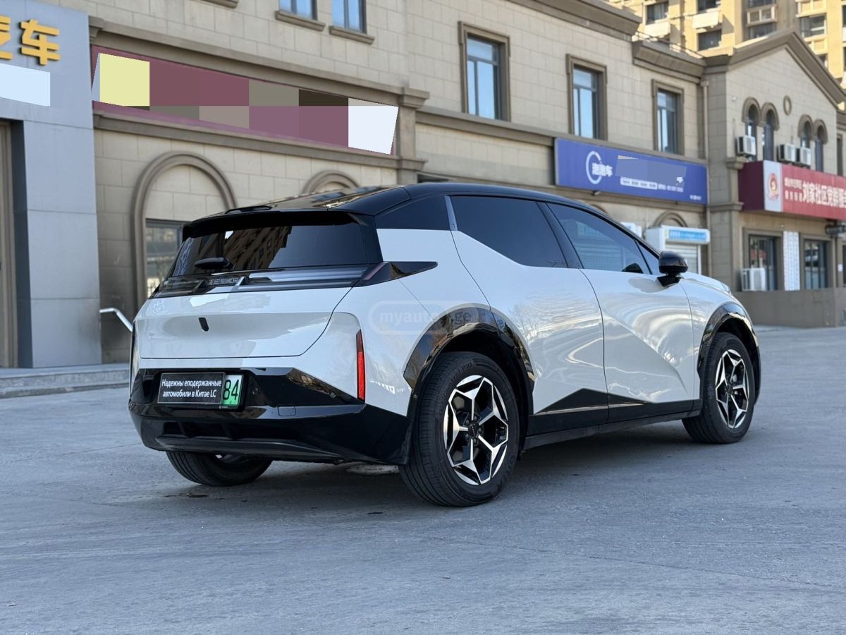 Zeekr X - фото 7