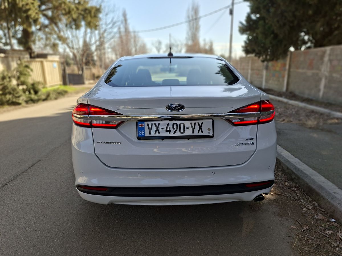 Ford Fusion - фото 5