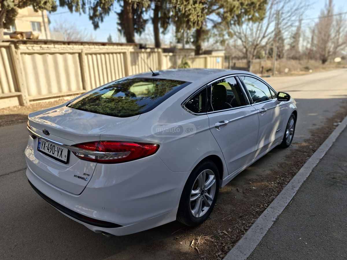 Ford Fusion - фото 6