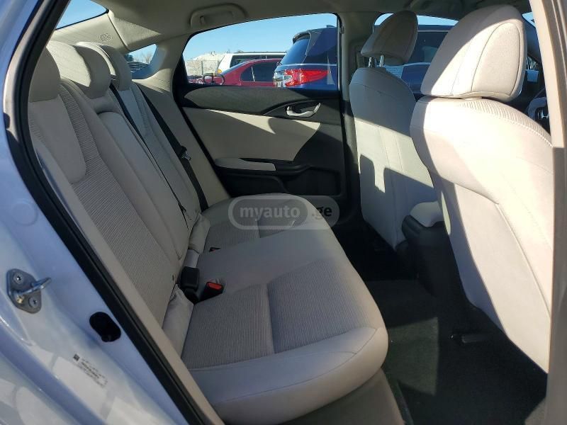 Honda Insight - фото 9