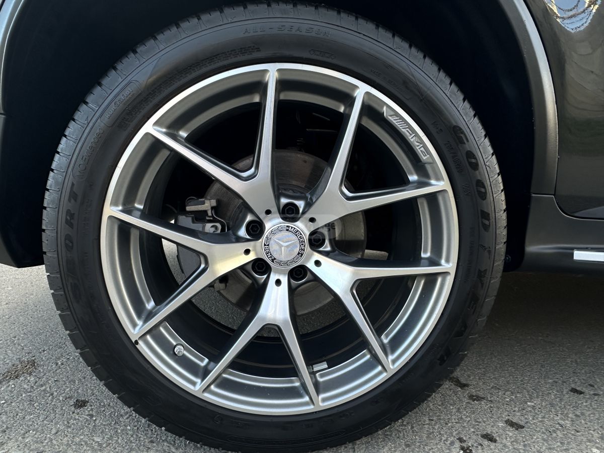 Mercedes-Benz GLC 300 - фото 13