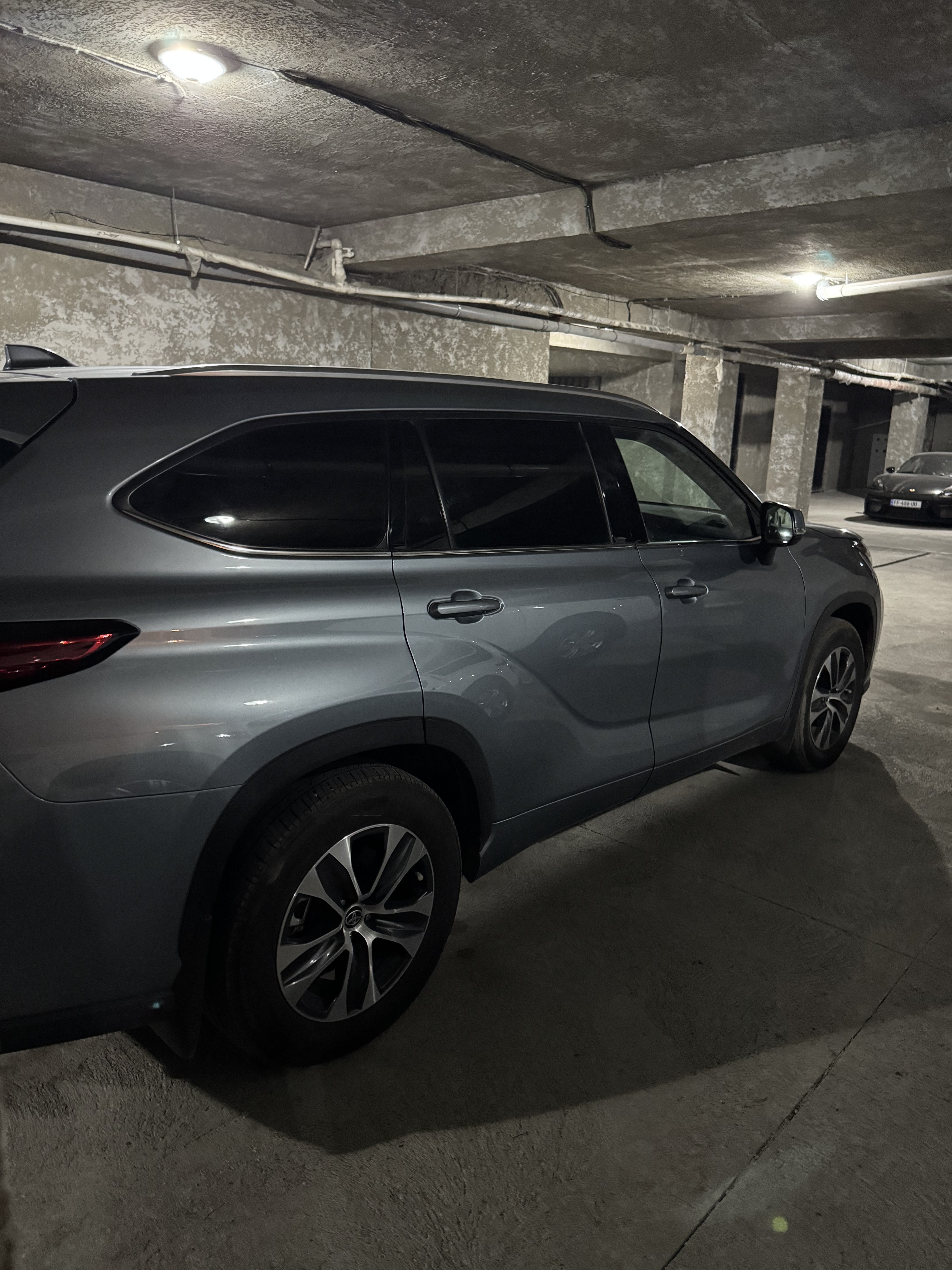 Toyota XLE 4dr All-Wheel Drive Automa — миниатюра 5