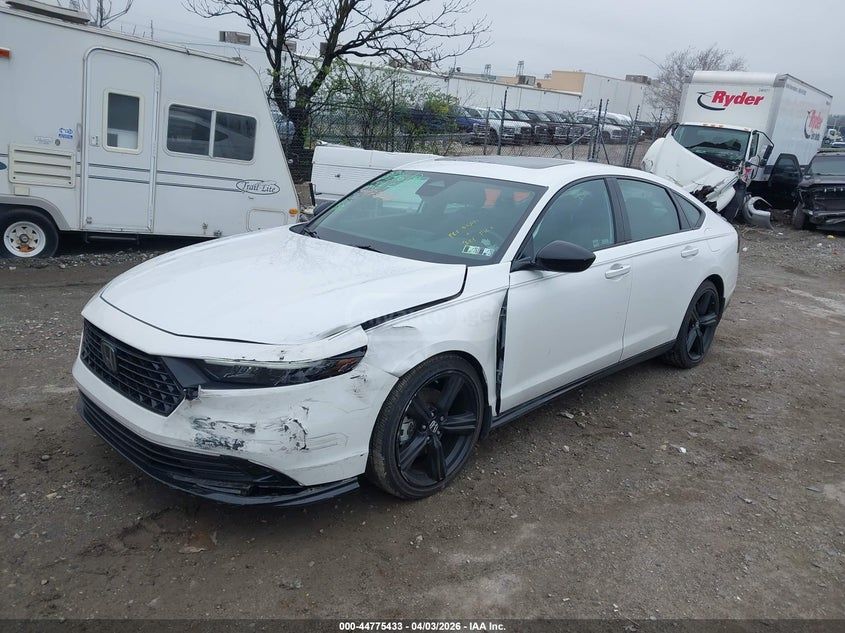 Honda Accord - фото 1