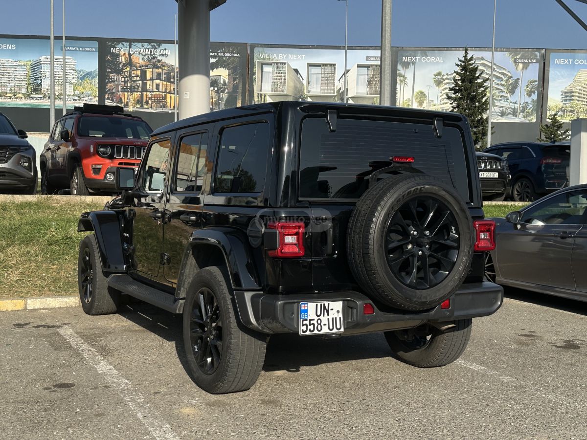 Jeep Wrangler - фото 6