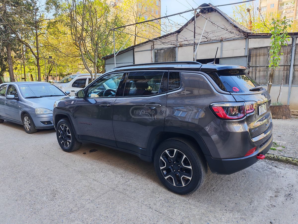 Jeep Compass - фото 5