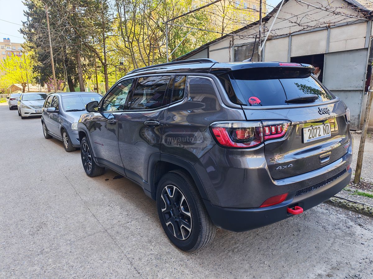Jeep Compass - фото 6