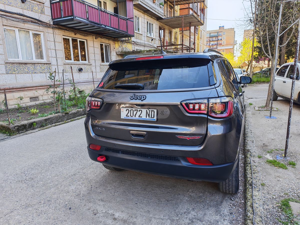 Jeep Compass - фото 8