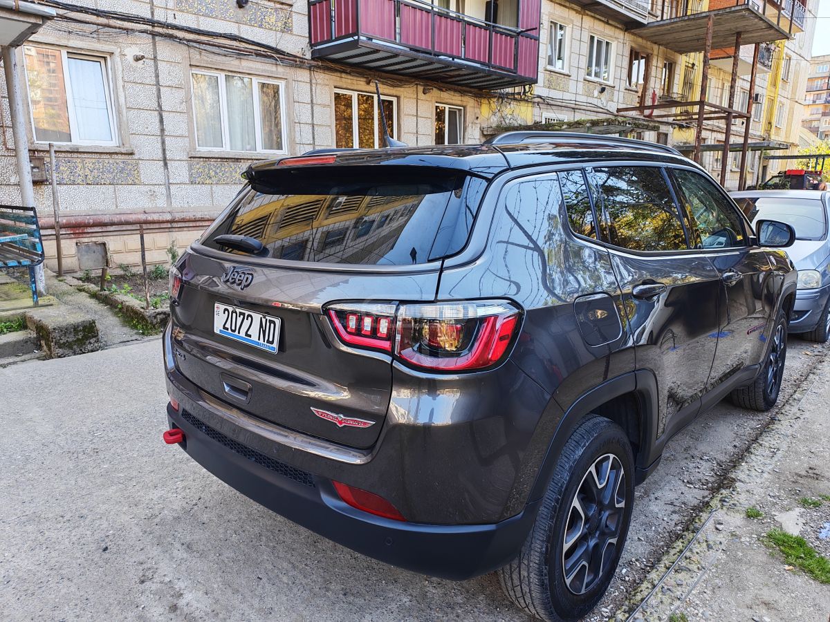 Jeep Compass - фото 9
