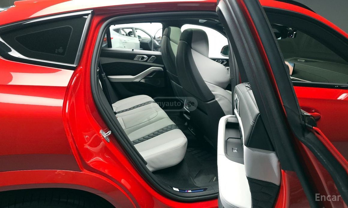 BMW X6 M - фото 12