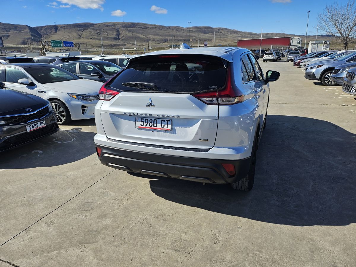 Mitsubishi Eclipse - фото 4