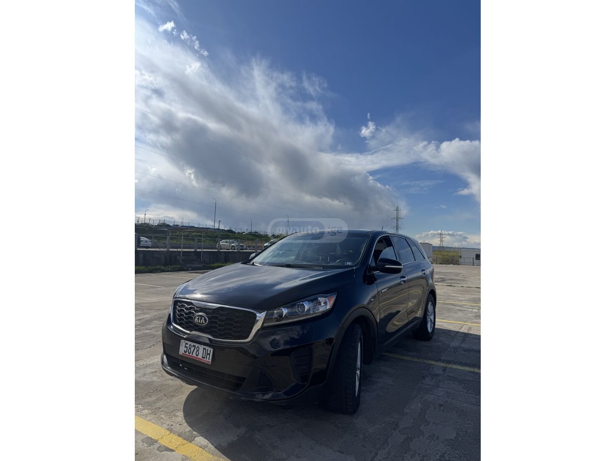 Kia Sorento - фото 2