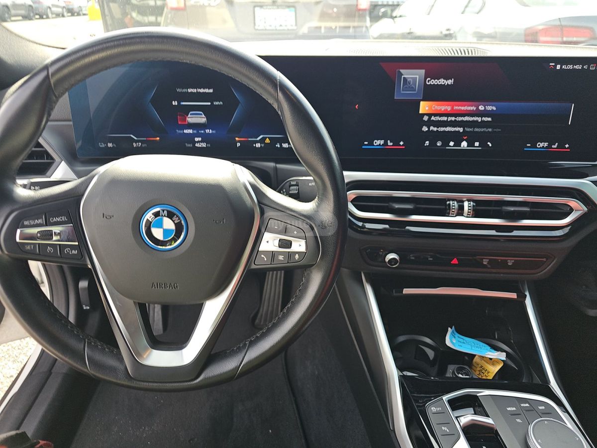 BMW i4 - фото 15