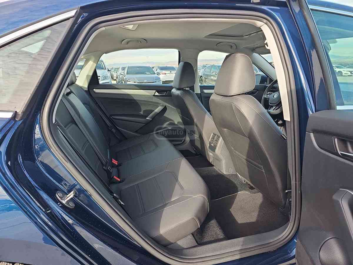 Volkswagen Volkswagen Passat — миниатюра 8