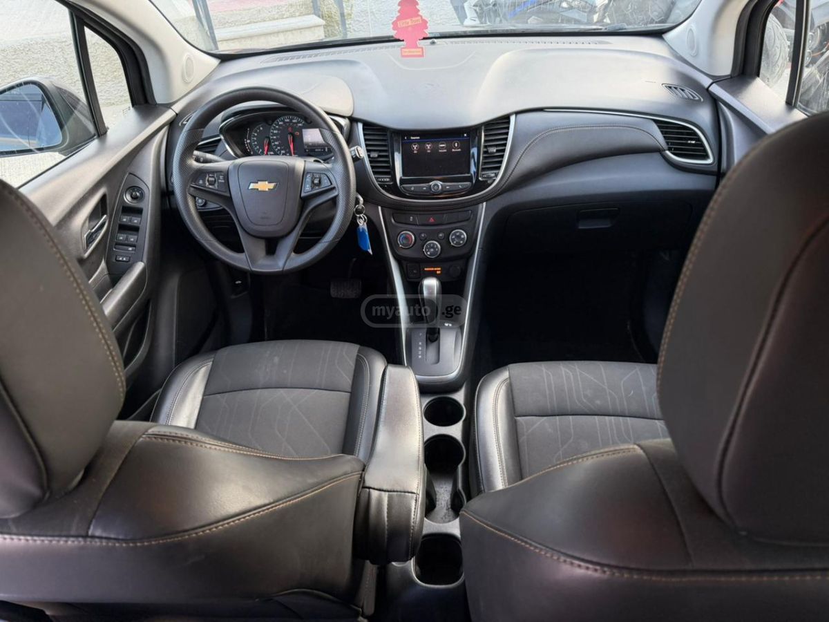 Chevrolet Trax - фото 5