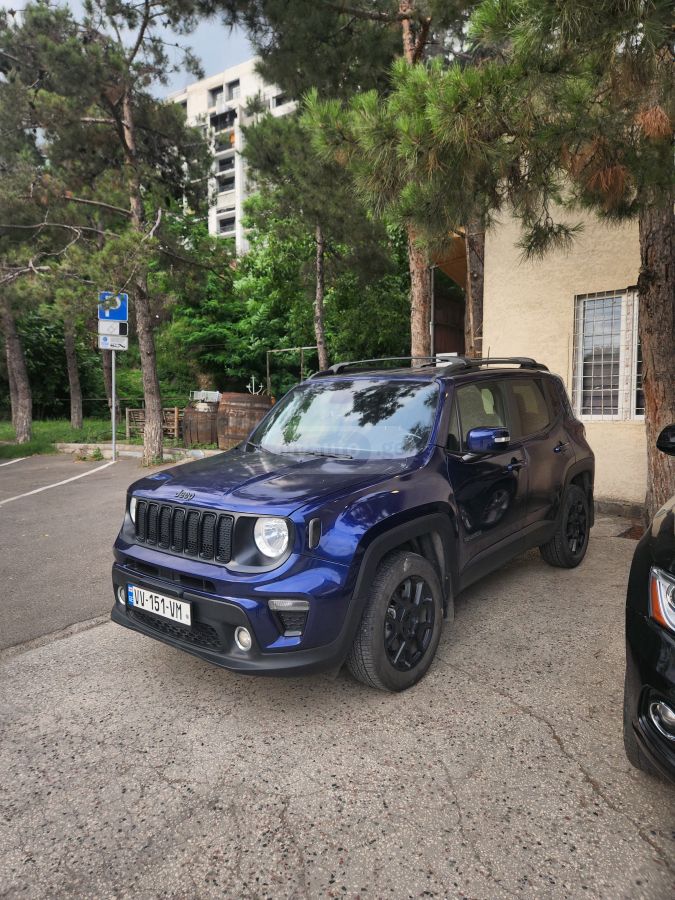 Jeep Renegade - фото 1
