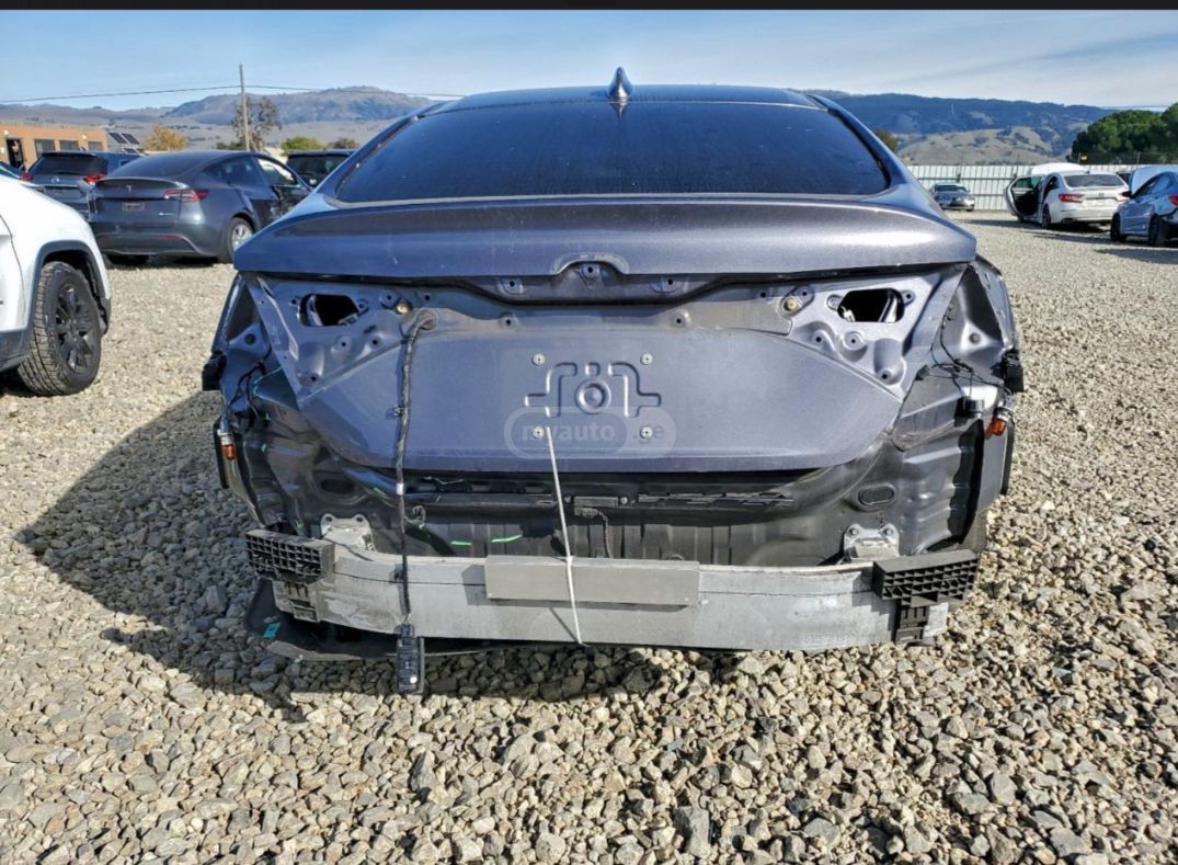 Honda Insight - фото 4