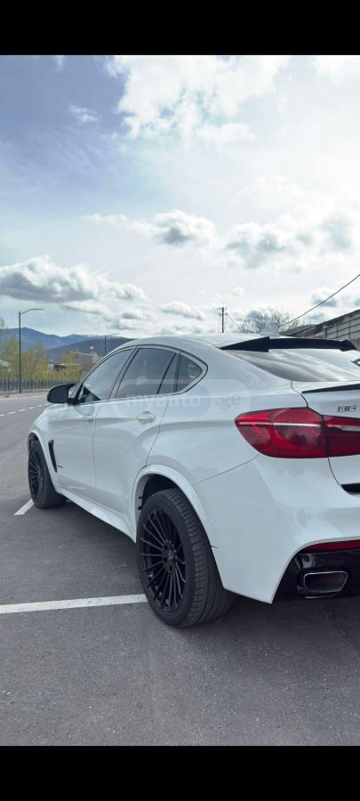 BMW X6 - фото 8