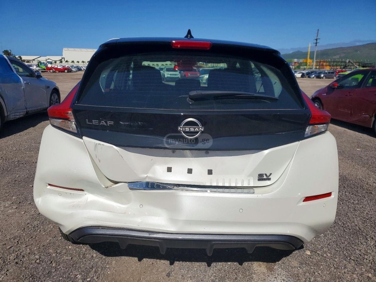 Nissan Leaf 2025 — миниатюра 6