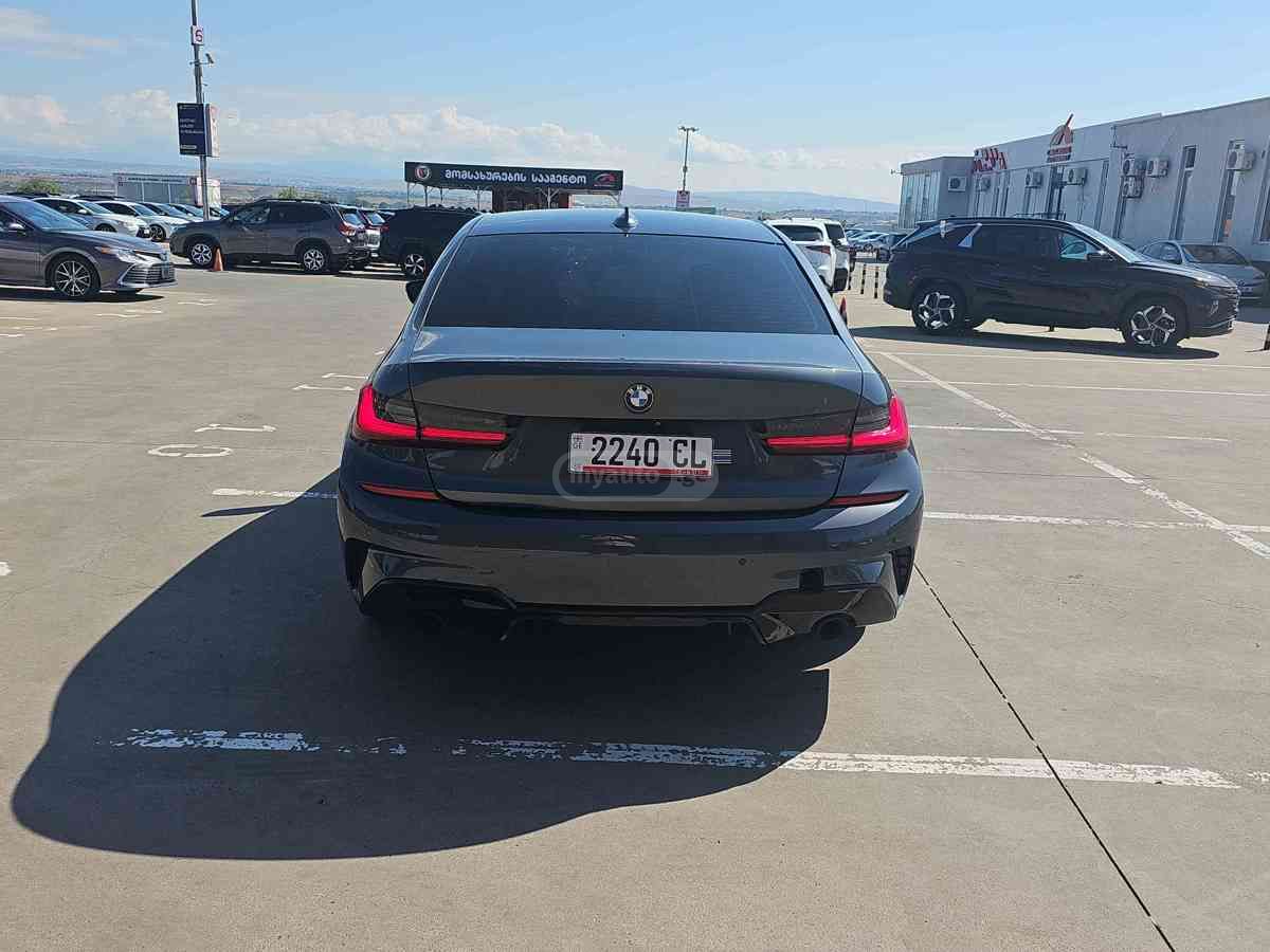 BMW Bmw 330 — миниатюра 5