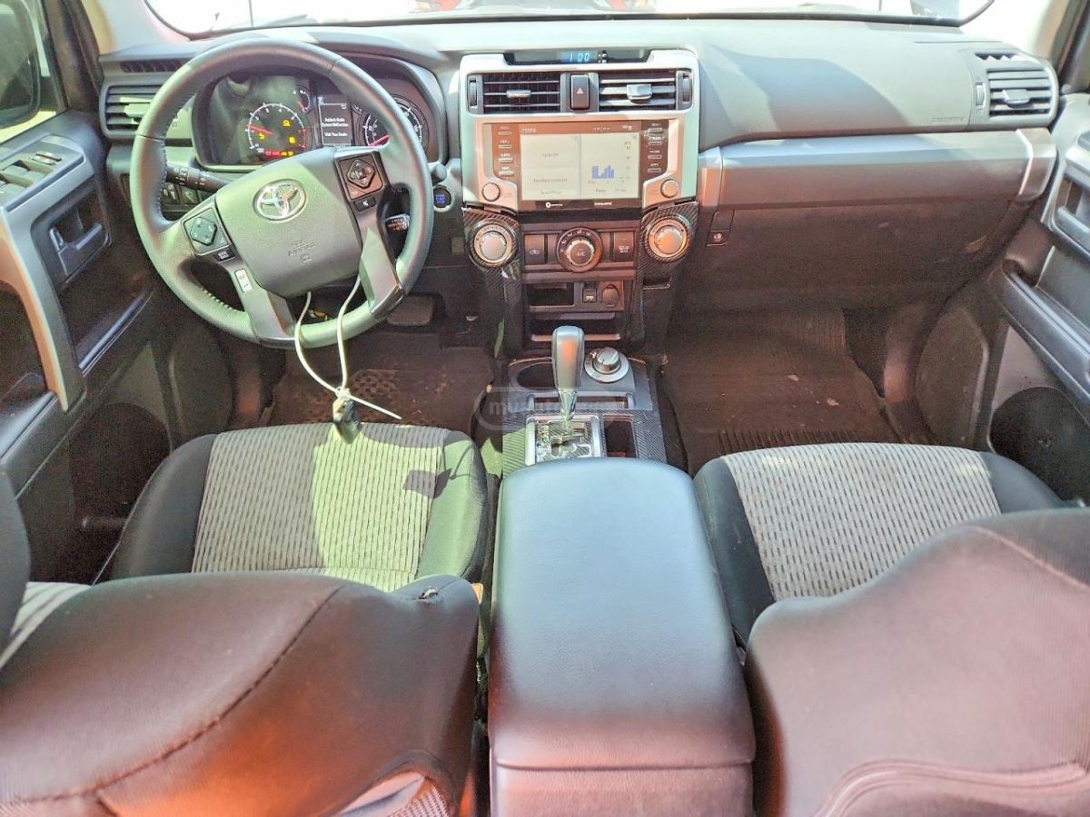 Toyota 4 Runner - фото 8